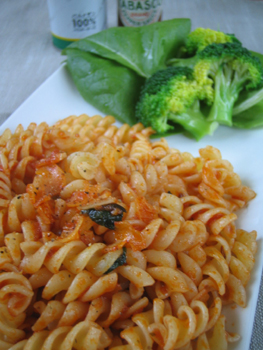 料理,にんにくトマトパスタ