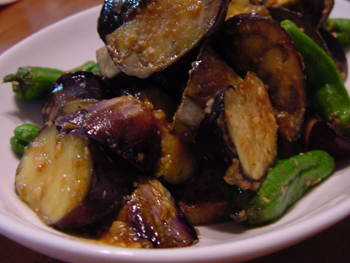 ナスとししとうの味噌炒め